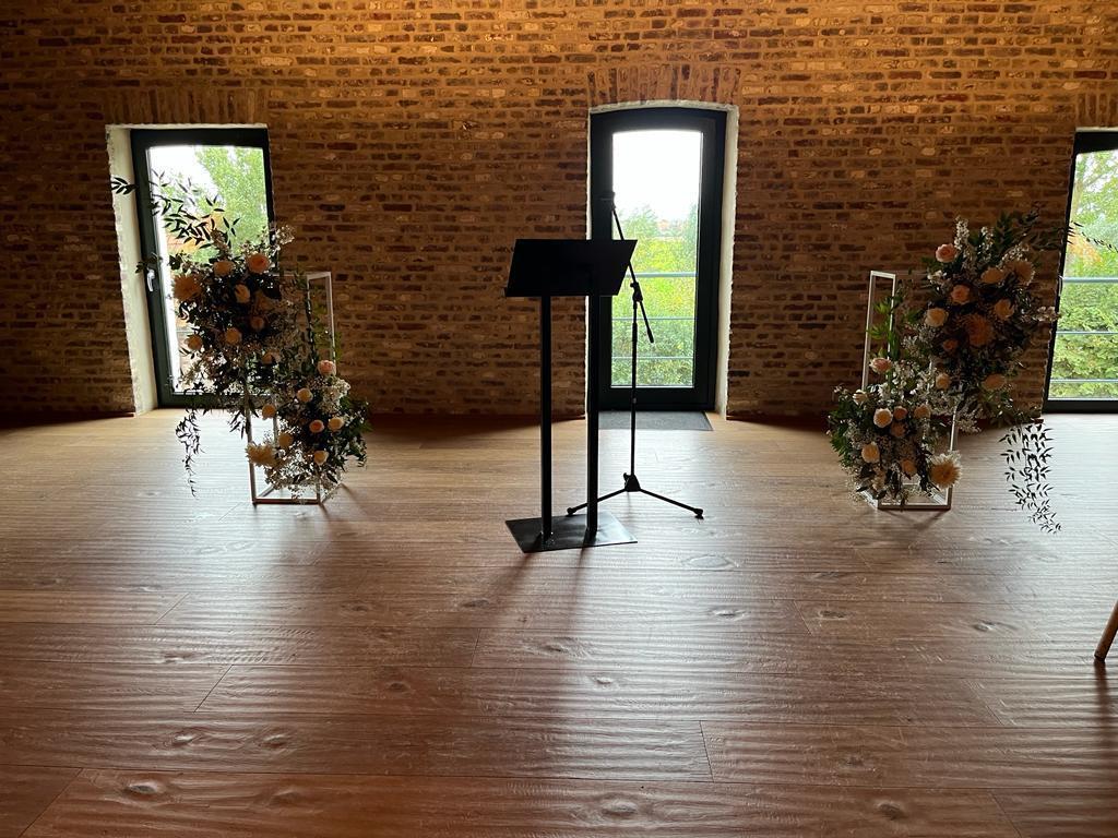 Planten - decoratie - etalage standaard wit metaal