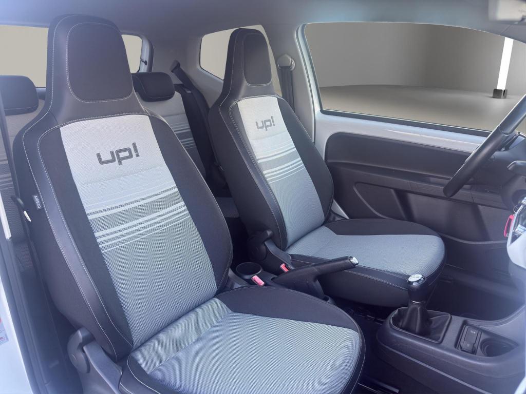 Volkswagen UP! 1.0 high up! bluemotion airco lm velgen navi