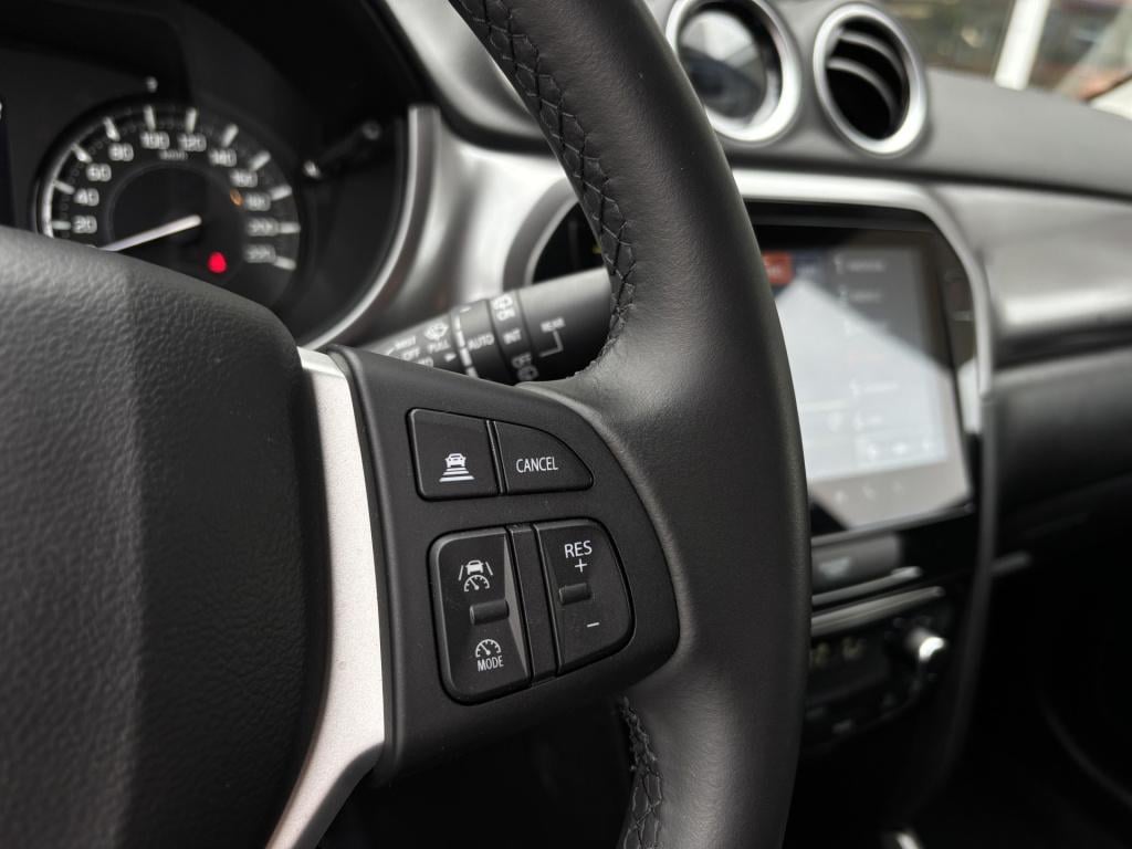 Suzuki Vitara 1.4 boosterjet smart hybrid select