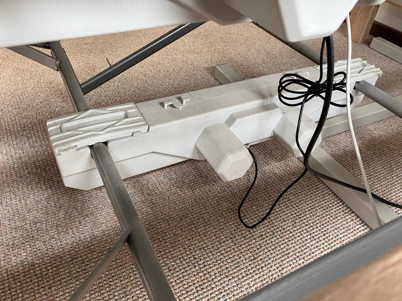 Elektrisch seniorenbed eiken look met papagaai