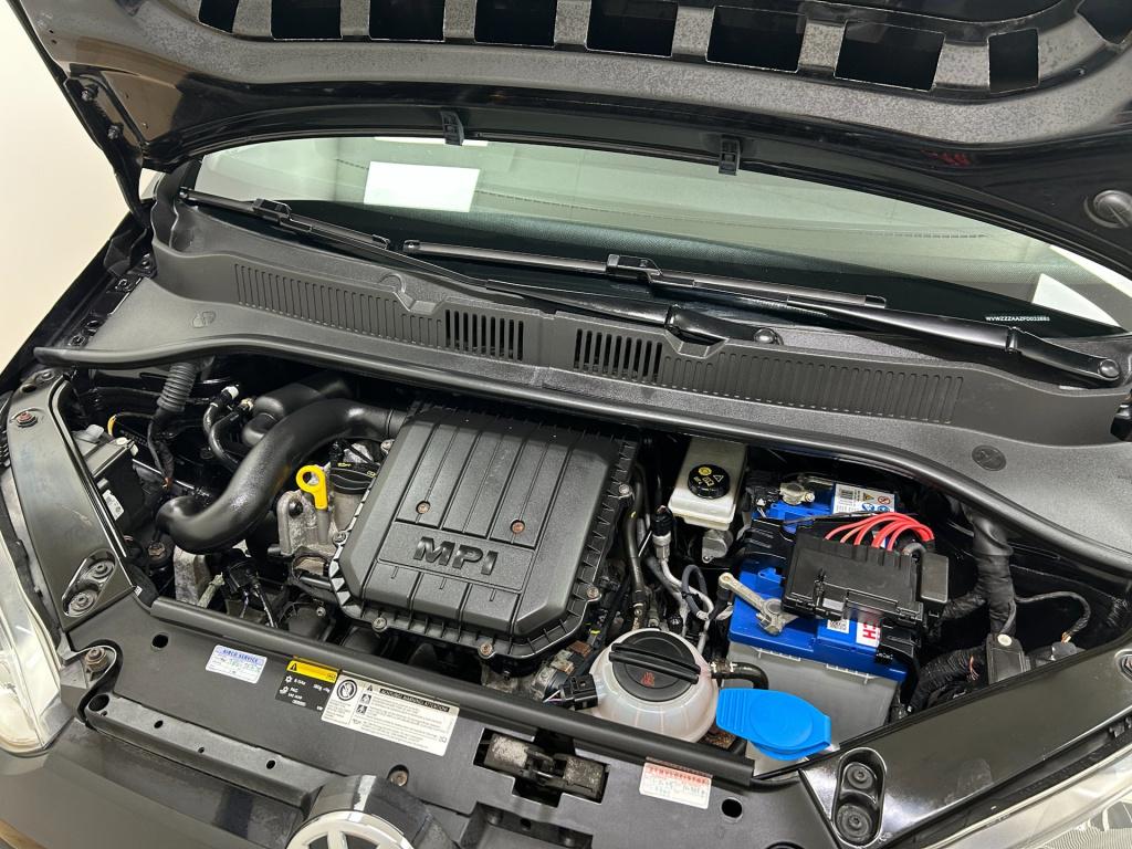 Volkswagen UP! occasion 1.0 high up! bluemotion | zwart | tweedehands volks