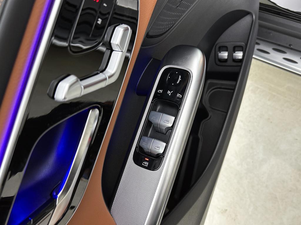 Mercedes-Benz Glc 300e 4matic sport edition | premium pakket | nightpakket 