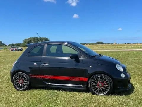 Auto Fiat 500 Abarth