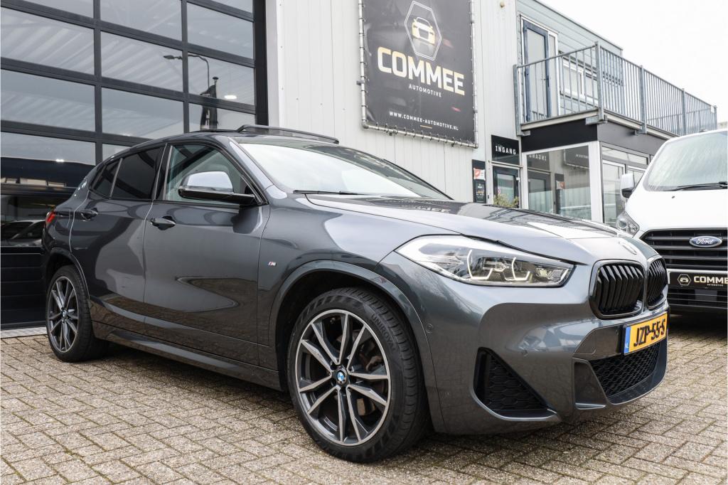 BMW X2 xdrive25e m sport pano i 18inch i hud