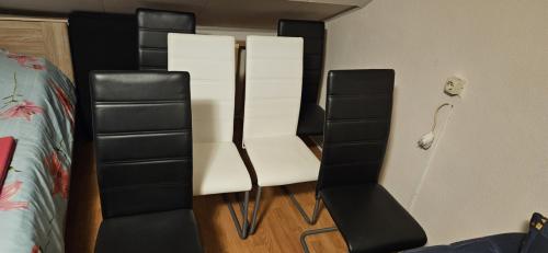 Eettafel stoelen 6 st.