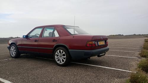 Mercedes oldtimer 200 D