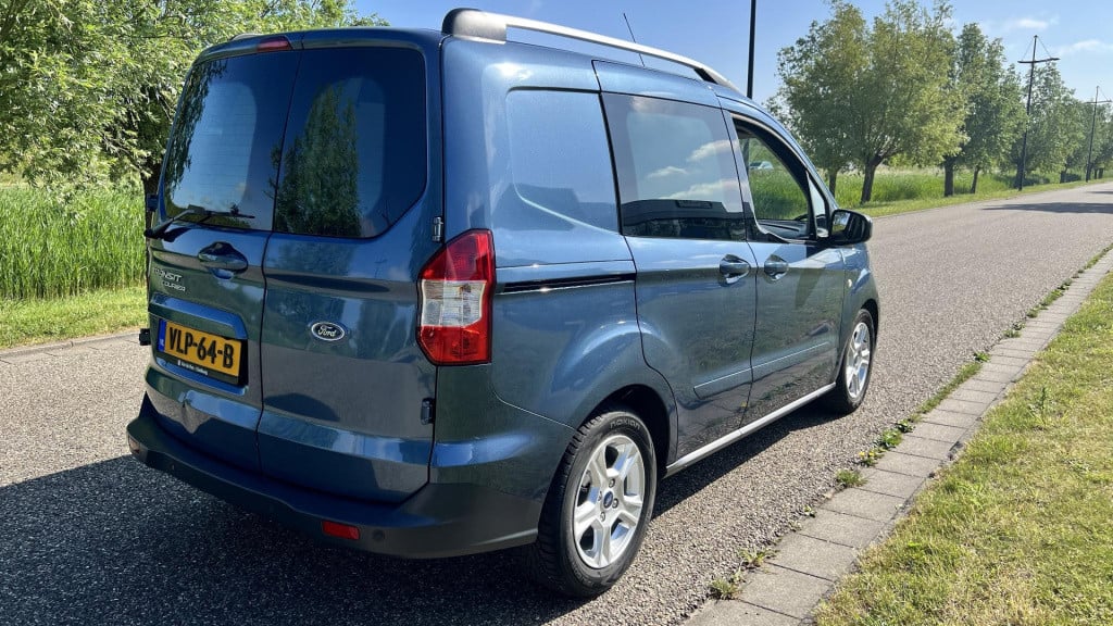 Ford Transit Courier 1.0 limited ecoboost s&s