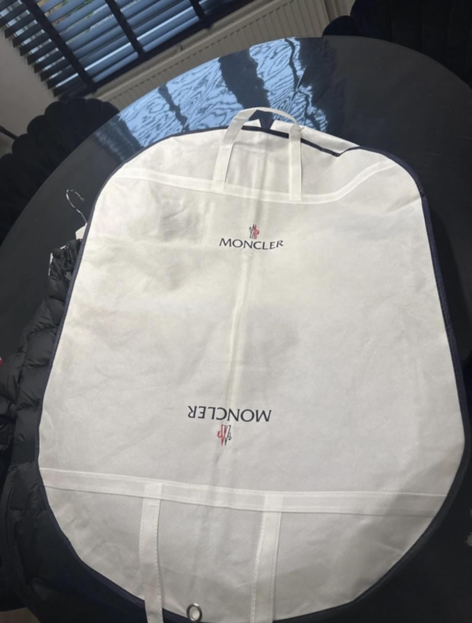 Moncler jas maat 38/M