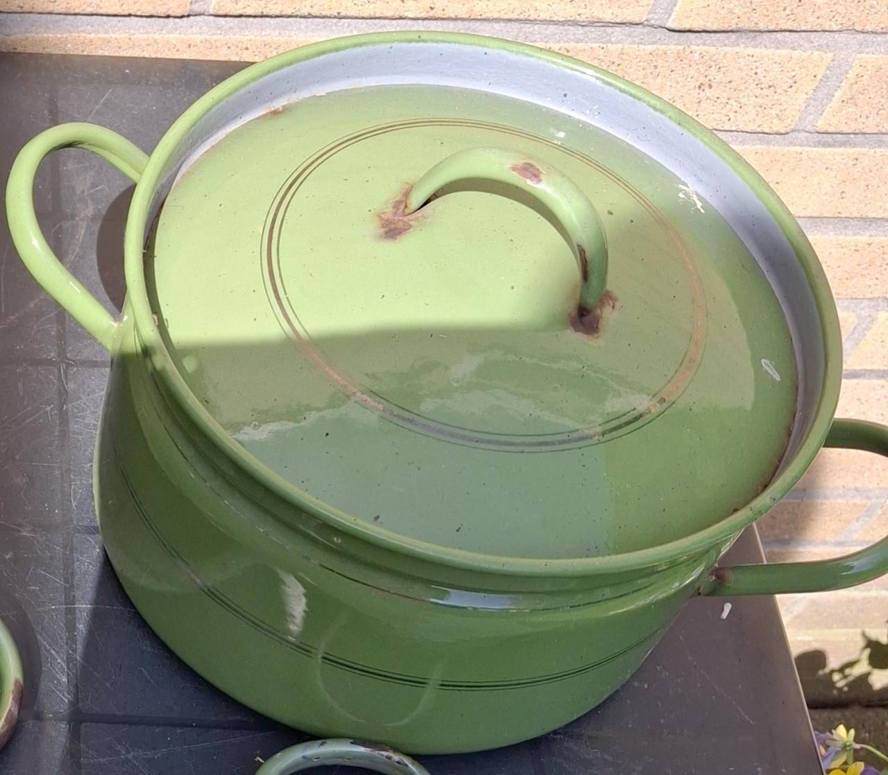 Reseda emaille pan, steelpan en blik