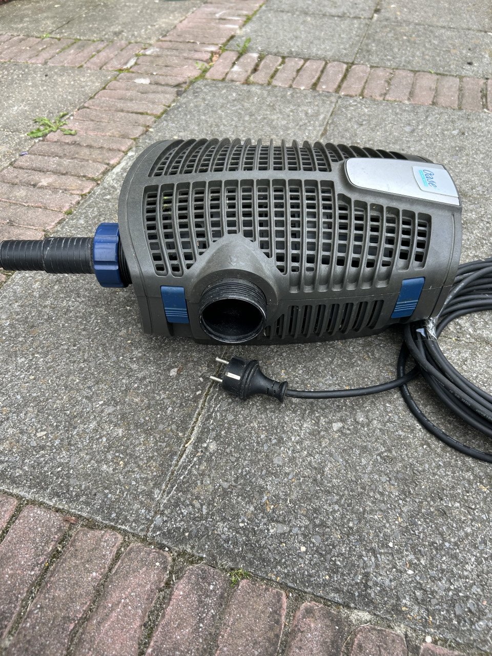 Te koop oase eco primium 8000 sterke en zuinige Vijverpomp en 8000 lpu