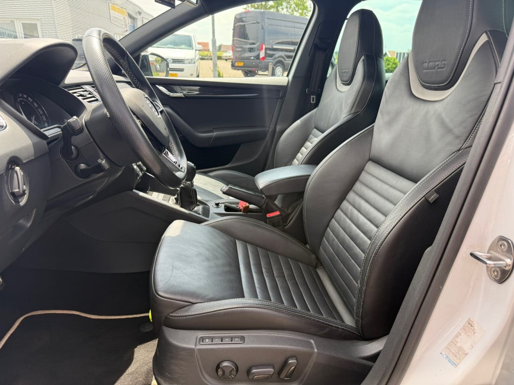 Skoda Octavia combi 2.0 tsi rs