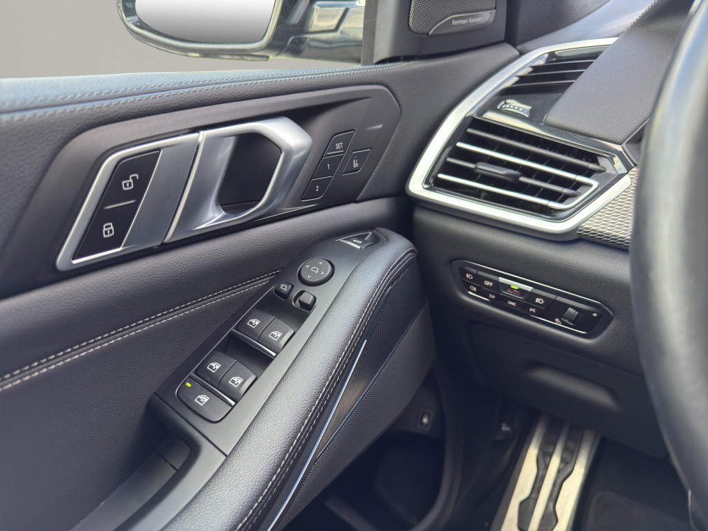 BMW X5 xdrive45e high executive | m sport | laserverlichting | panoramadak 