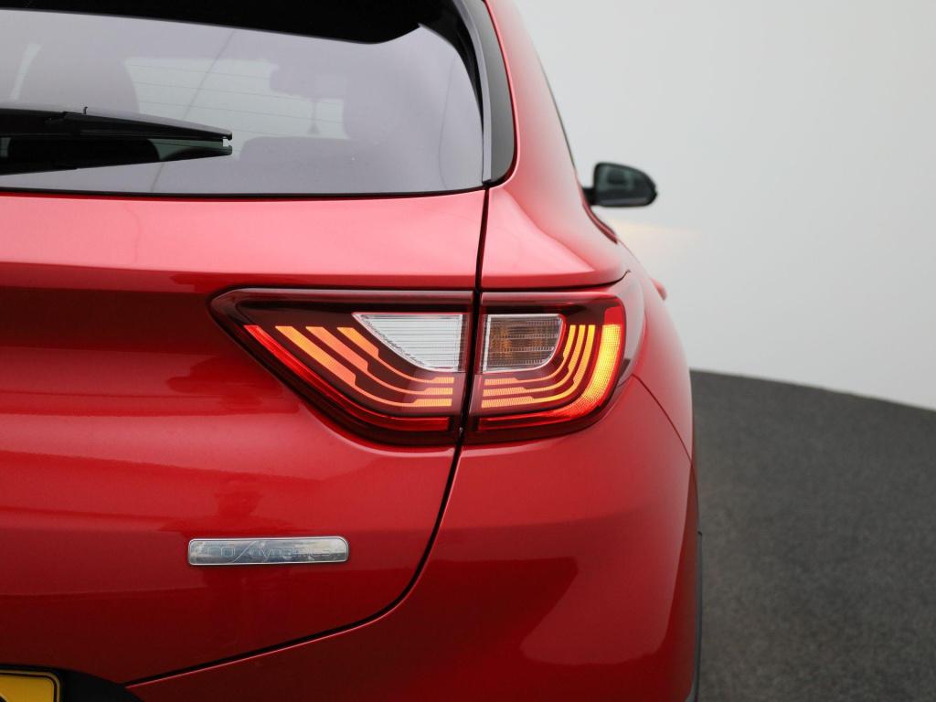 Kia Stonic 1.0 t-gdi mhev dynamicplusline | lmv | navigatie | parkeer senso
