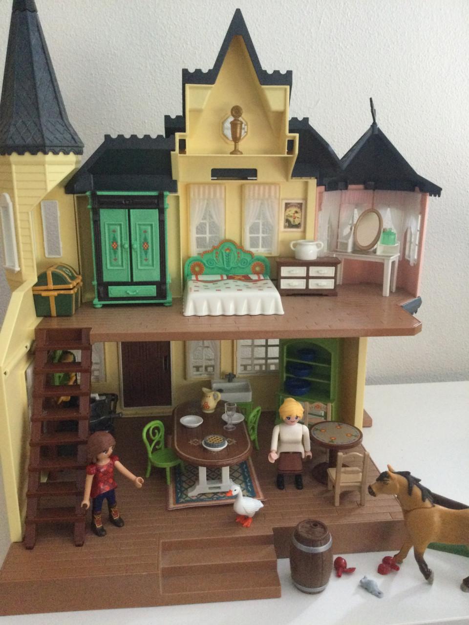 Playmobil house of Spirit