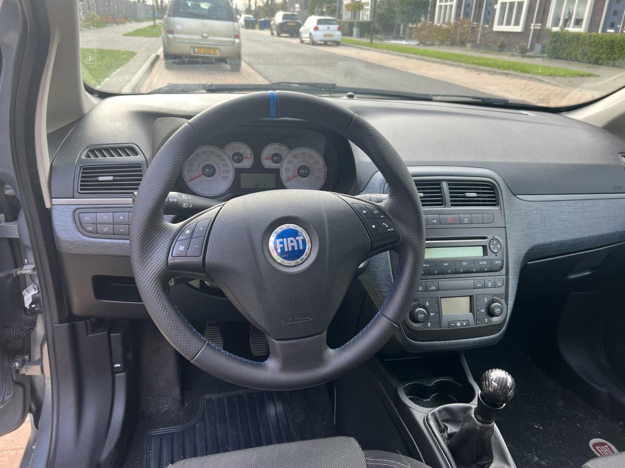 Fiat Grande Punto 1.4 16V T-jet 3DR grijs