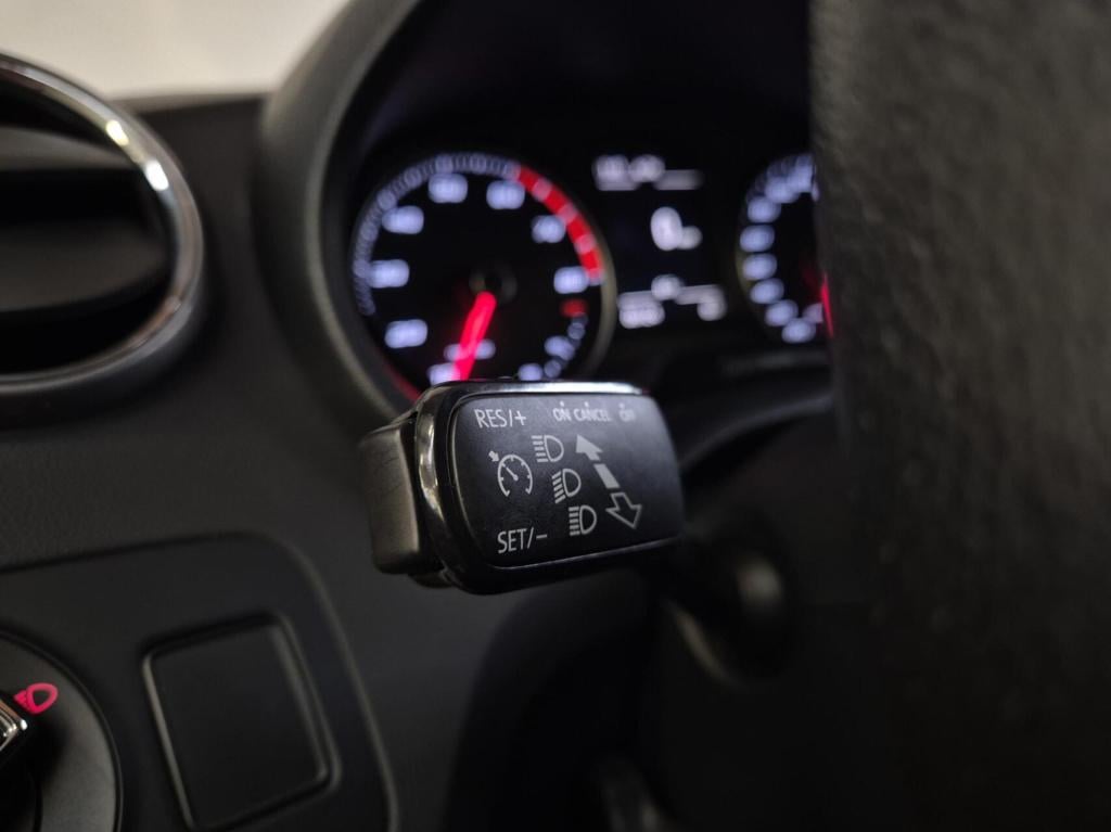 Seat Ibiza 1.2 tsi fr / 5-deurs / cruisecontrol / stoelverwarming