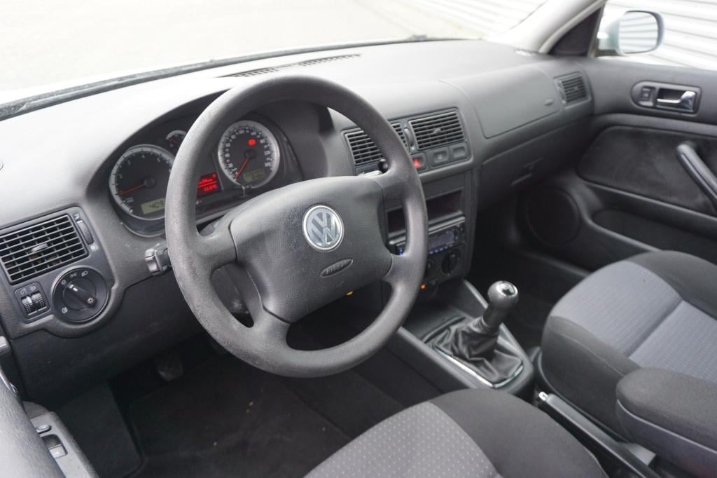 Volkswagen Golf 1.6-16v ocean airco / elektr. ramen / trekhaak / nap / apk 
