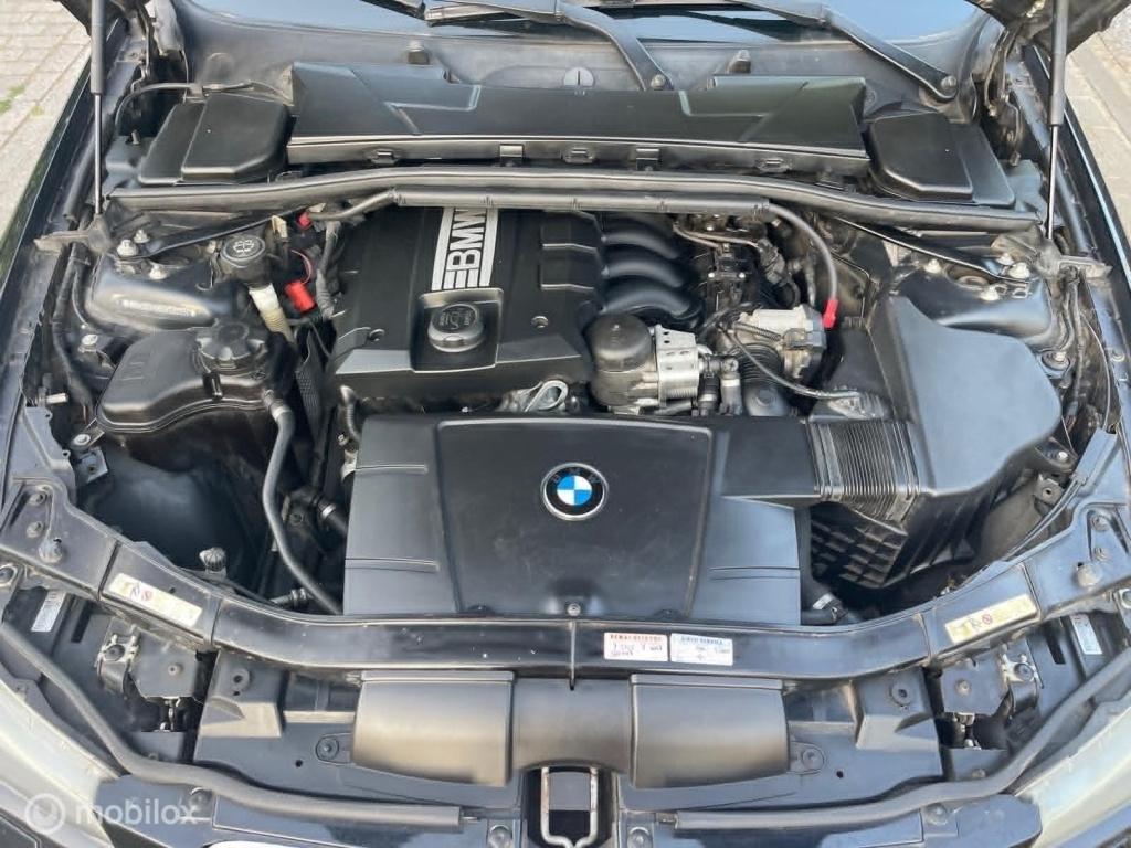 BMW 3-serie touring 318i business line