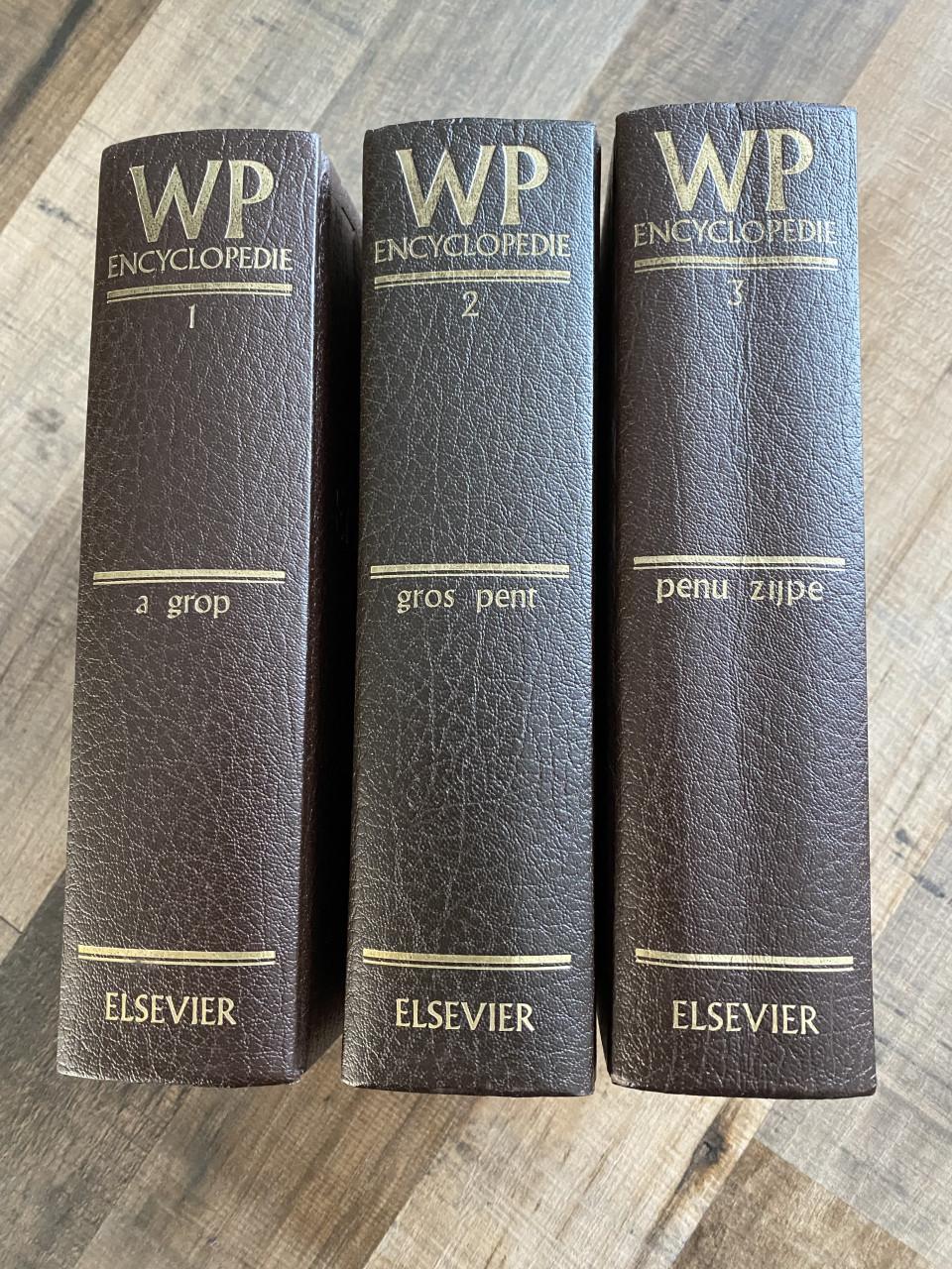3 delen Winkler Prins Encyclopedie.