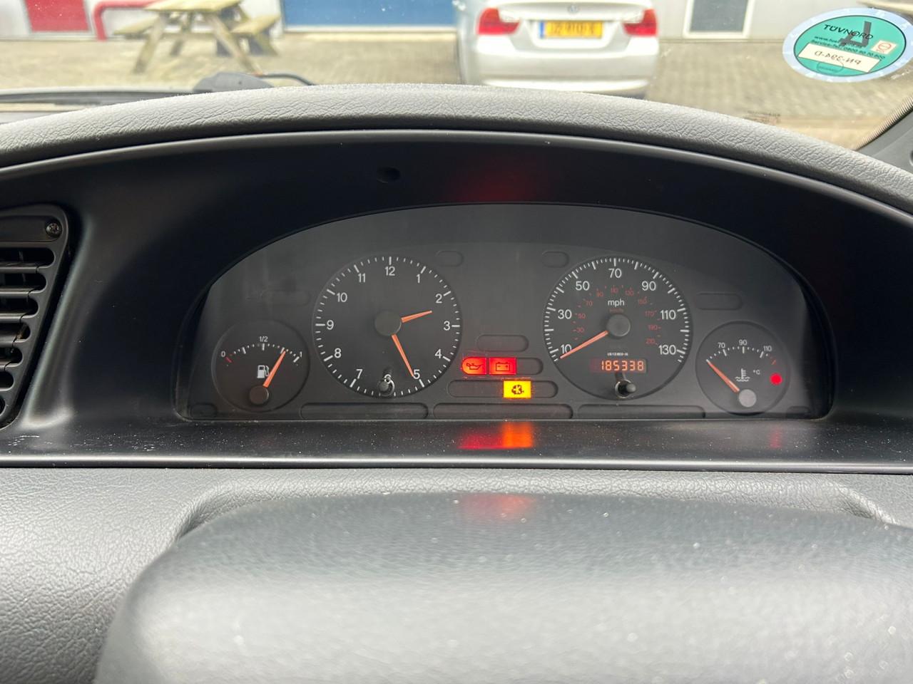 Citroen Jumpy Rechts Gestuurd Compleet met Tent en Keuken en Matras