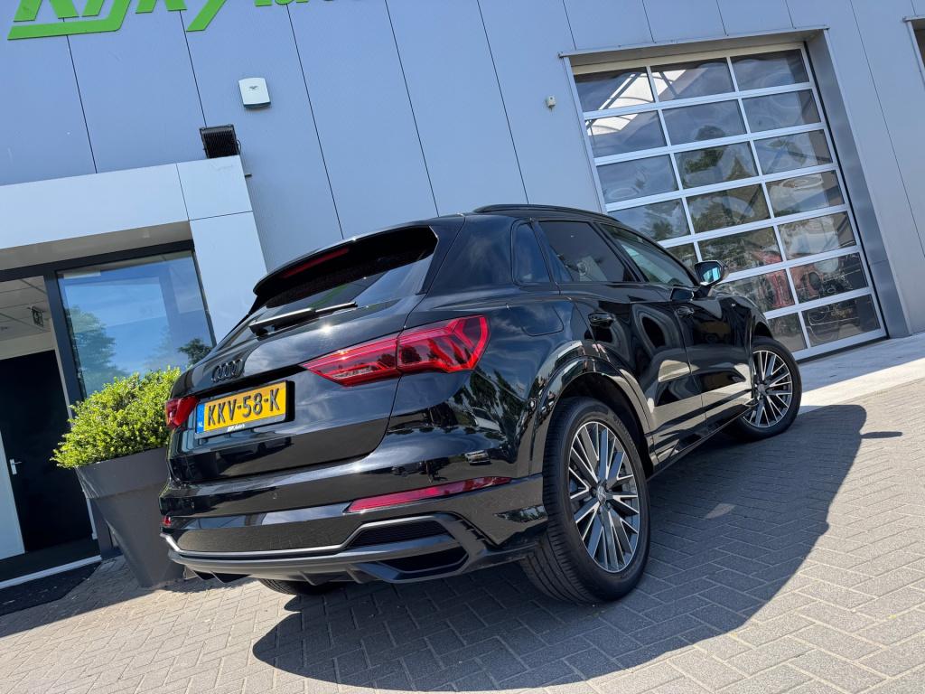 Audi Q3 35 tfsi 3x s line * matrix led * keyless * stoelverwarming