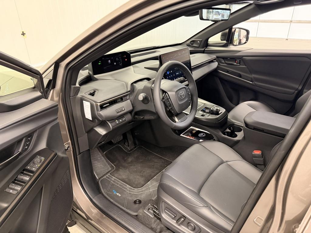Toyota Bz4x touring executive awd 75 kwh