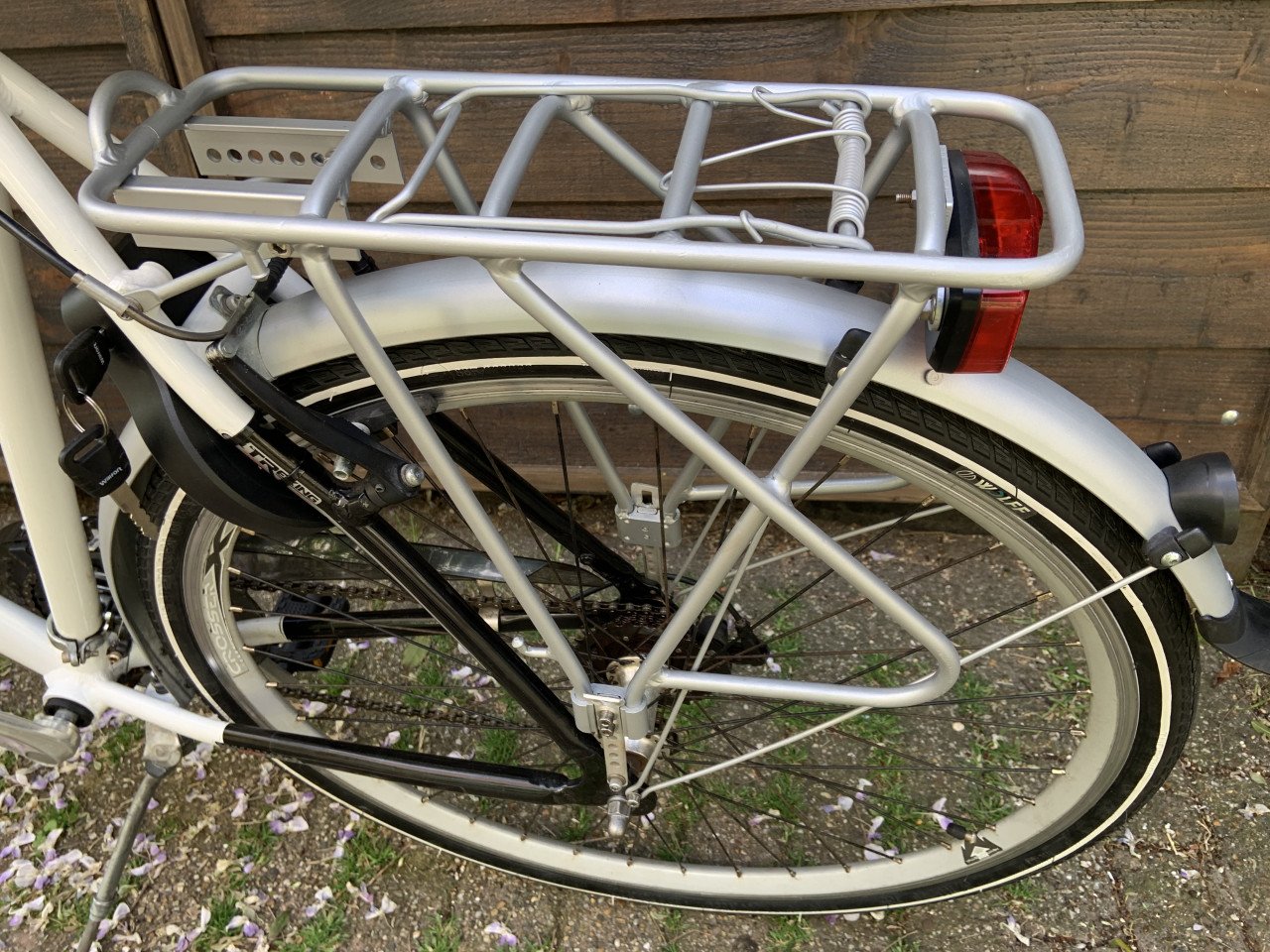 Herenfiets Cross Arow 21 versn. Velgrm. Veel vernieuwd zeer goed.