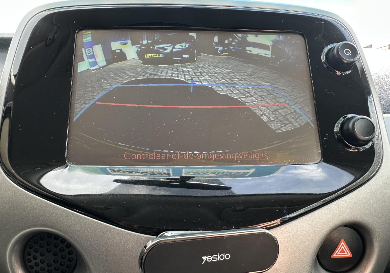 TOYOTA AYGO 1.0 VVT-i x-play | Airco | 3 maanden garantie | Vol jaar APK