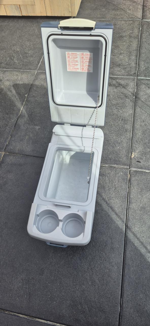 Auto koelbox 12 volt.