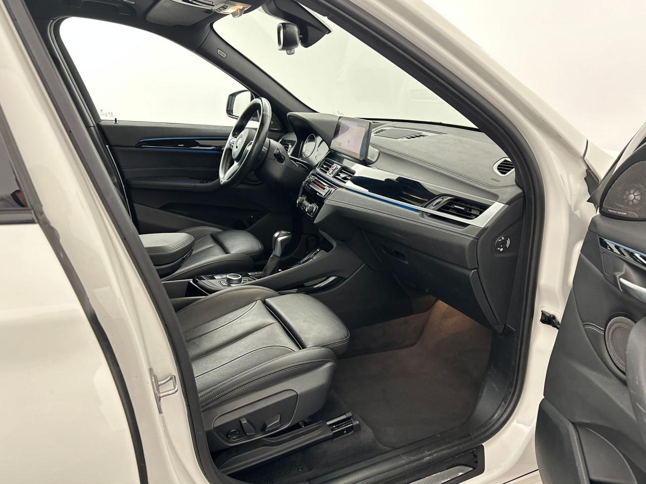 BMW X1 xDrive25e High Executive | M Sport | Head Up | Panorama | Trekhaak