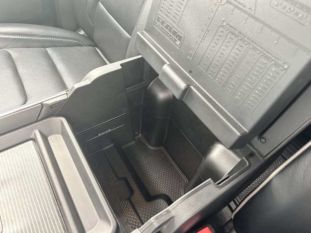Dodge Ram 1500 5.7 v8 4x4 crew cab limited | nl-auto | 1e eigenaar | vol op