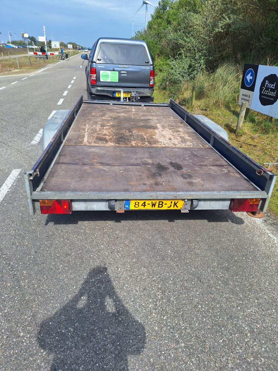 Auto ambulance aanhanger