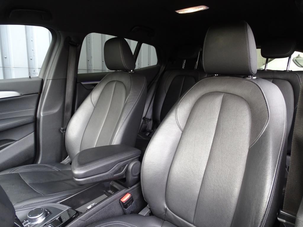 BMW X2 sdrive20i high executive | hud | camera | afn. trekhaak | 19"