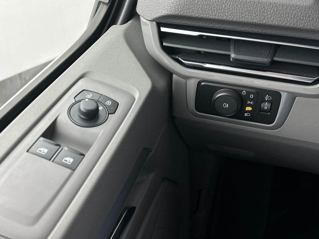 Volkswagen Transporter bedrijfswagens life intro l2 elektromotor 160 kw (21
