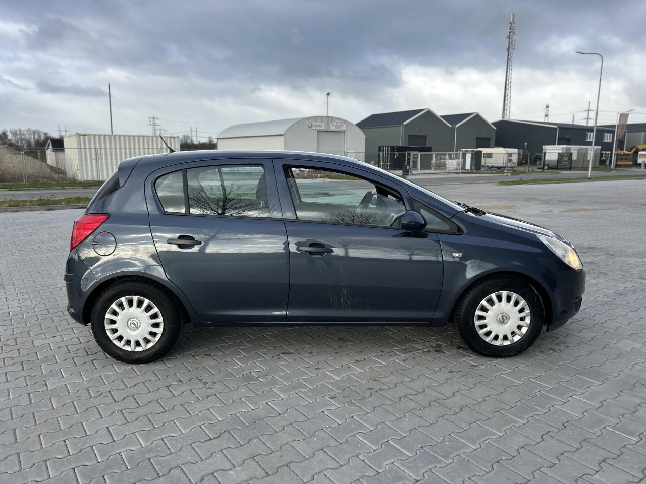 Opel Corsa 1.2-16V Cosmo|AIRCO|APK|