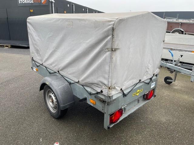 Enkelas bakwagen met huif