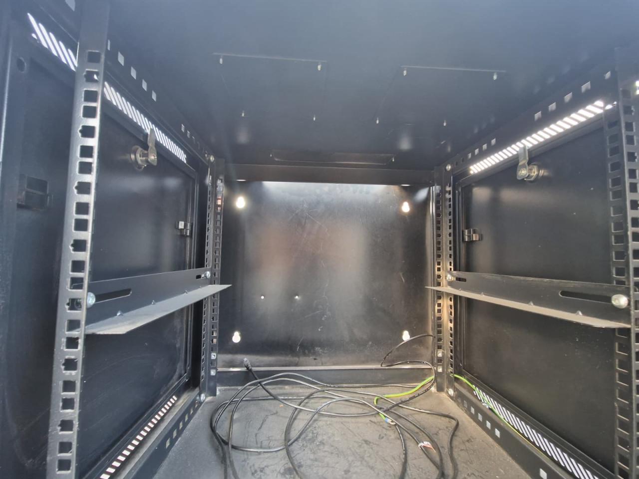 Patchkast / Serverkast 19 inch – 61x60x51 cm