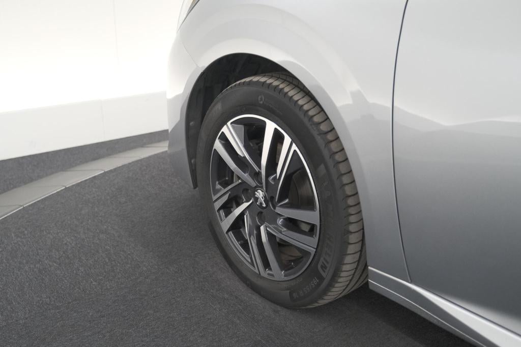 Peugeot 208 puretech 100 eat8 allure pack | camera | navigatie | apple carp