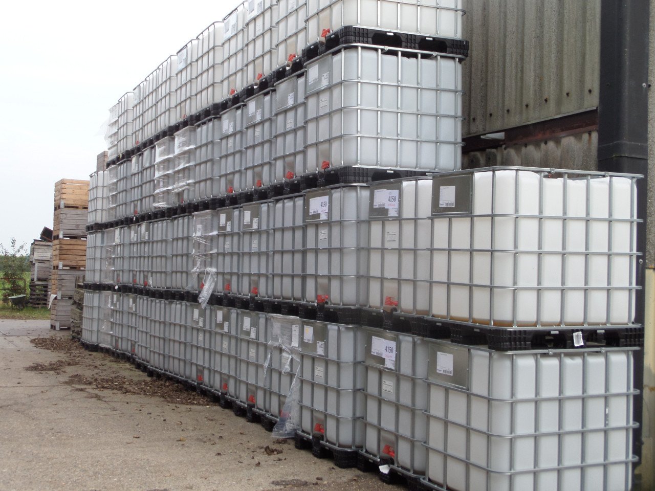 IBC Vaten. Watervaten. 1000 liter tanks.