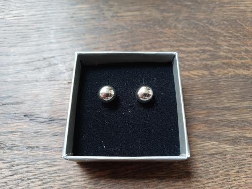 NIEUW: Zilveren Oorbellen/knopjes - 925 (Argent)