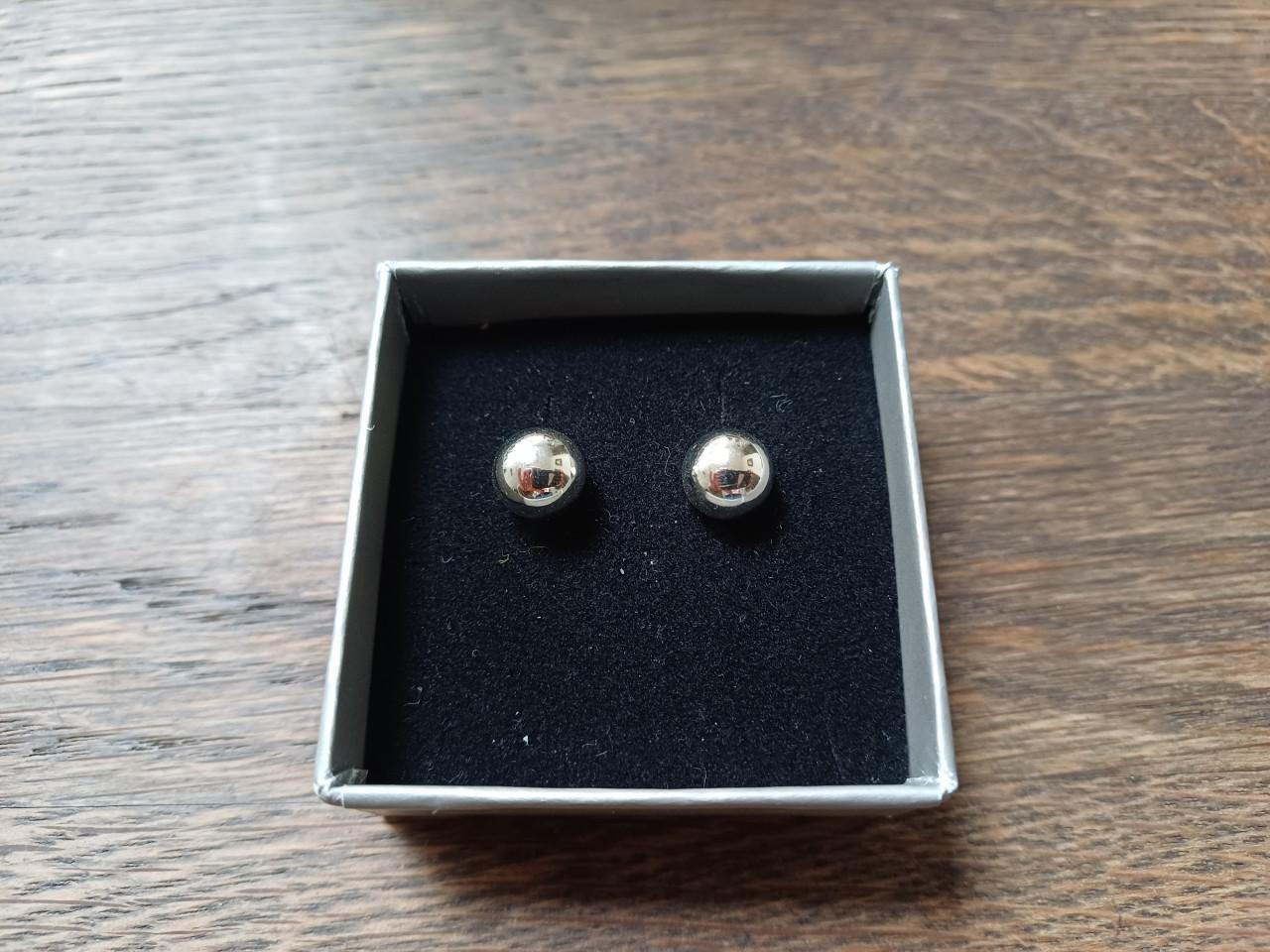 NIEUW: Zilveren Oorbellen/knopjes - 925 (Argent)