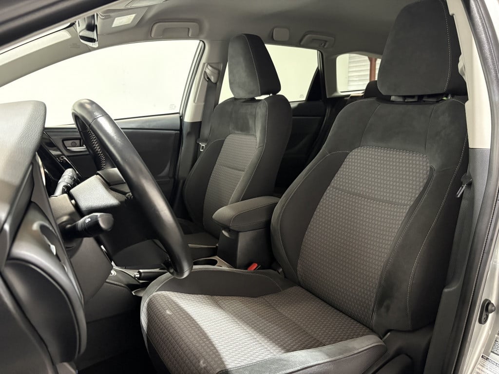Toyota Auris touring sports 1.8 hybr. dynamic team d | trekhaak | stoelverw