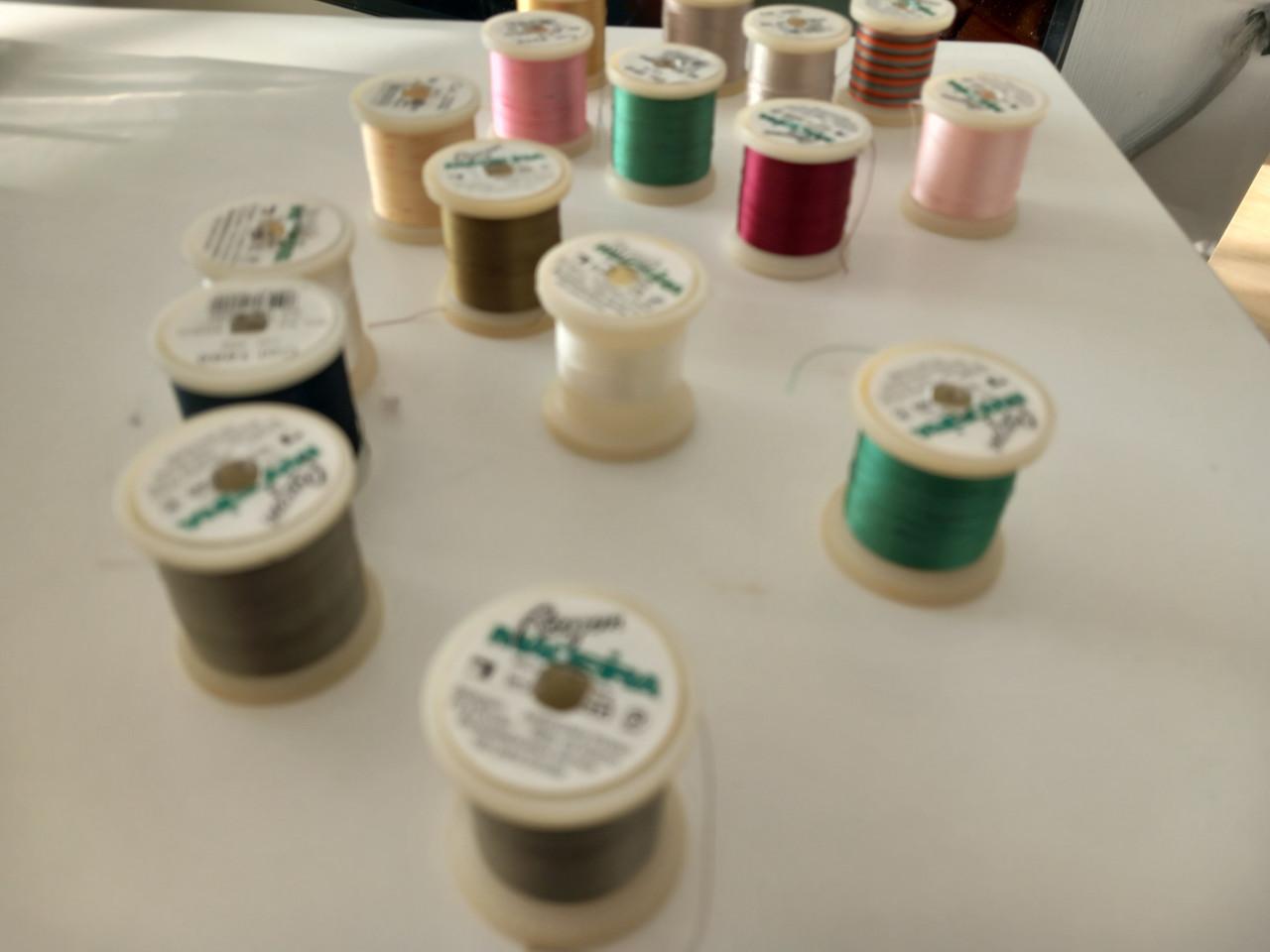 Opbergdoos met Madeira borduurgaren