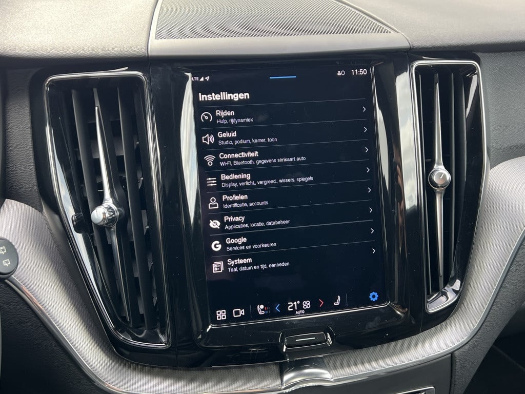 Volvo XC60 t8 455pk recharge ultra dark r-design| full options !