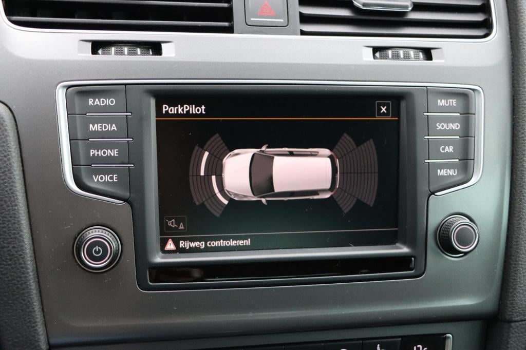 Volkswagen Golf 1.2 tsi connected series 110pk