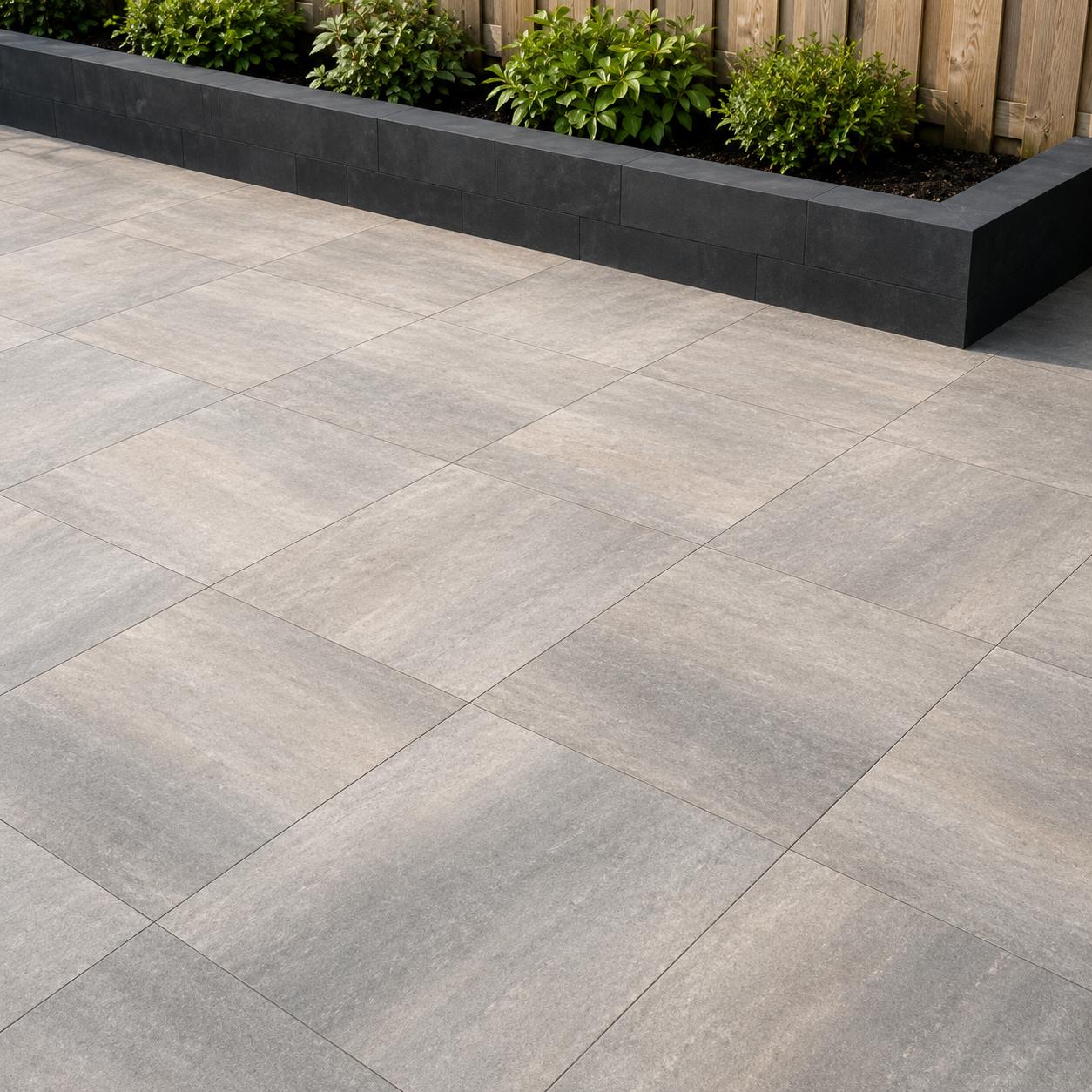 Actie! Terrastegel + ( met mini facet ) 60x60x 4cm €21.45 per m²
