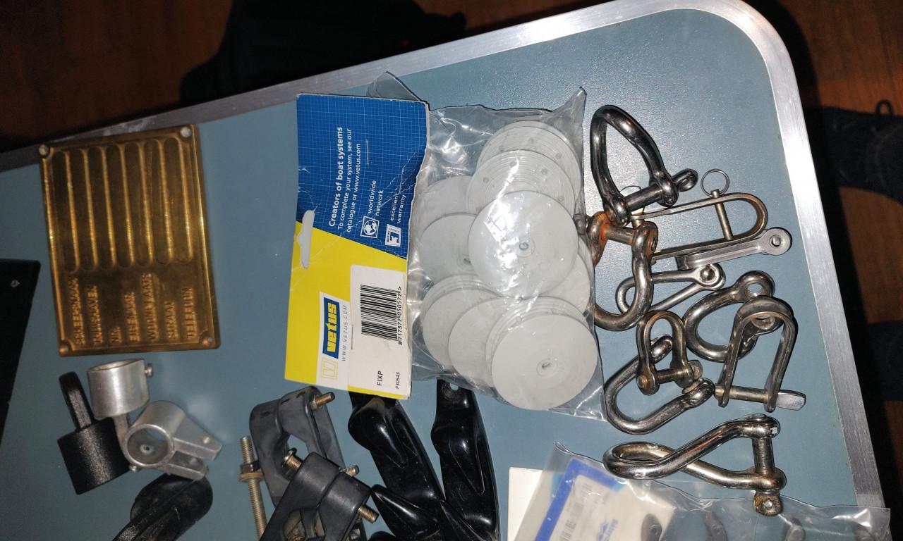 Te koop : boot onderdelen, watersport artikelen