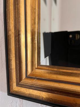 Prachtige spiegel met facet geslepen rand