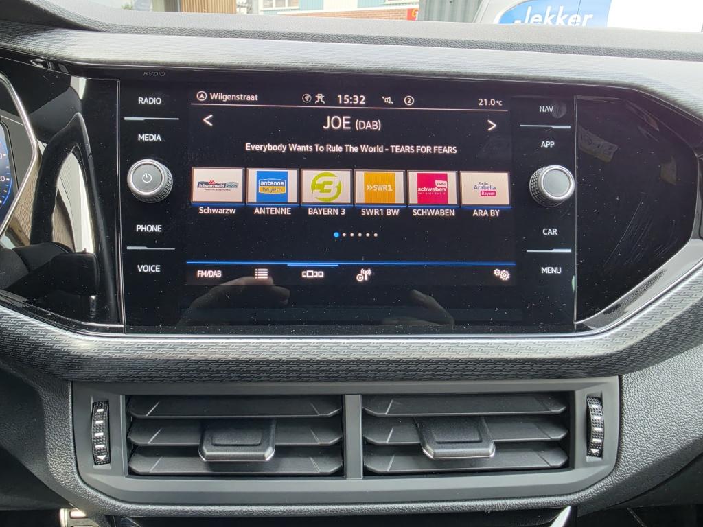 Volkswagen T-cross 1.5 tsi r-line | led | navi | camera | acc | stoelverwar