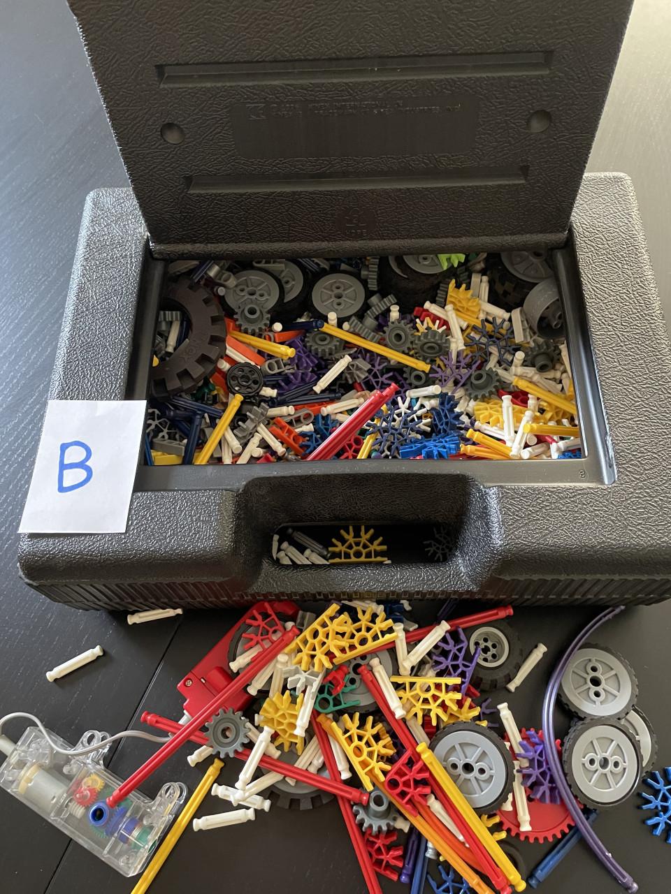 Volle koffer Knex (B)